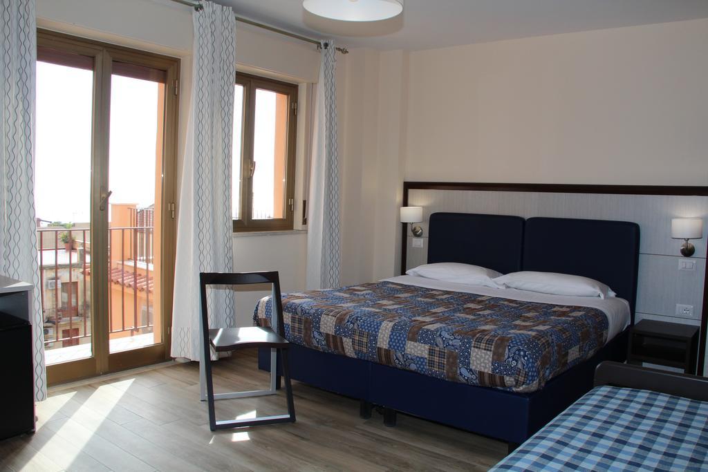 טאורמינה Residence Circe מראה חיצוני תמונה